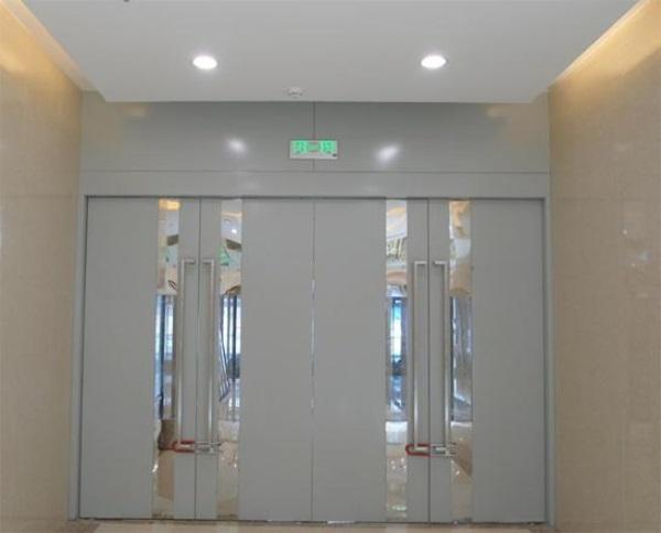 商場防火門規范要求？